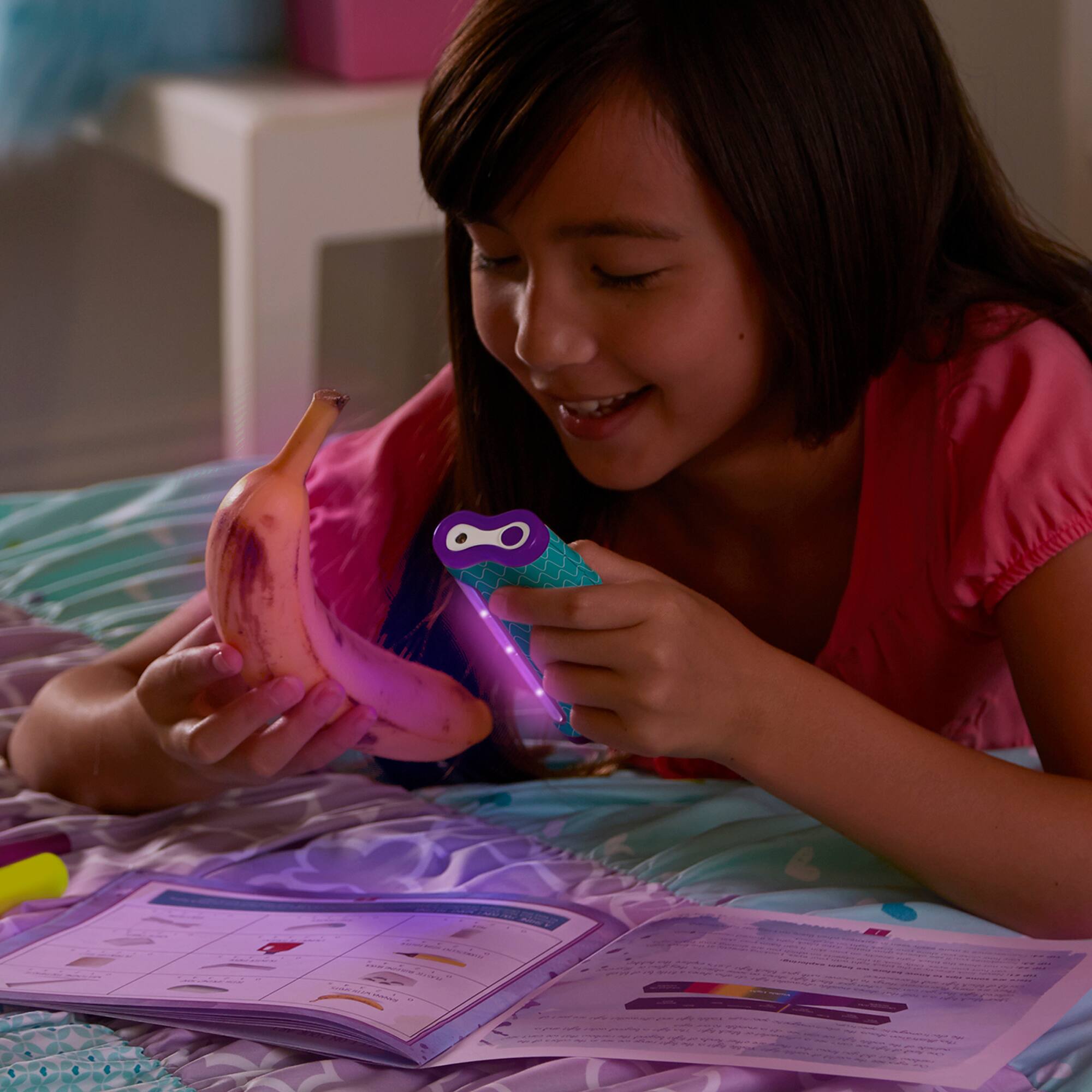 Educational Insights Nancy B's Science Club Black Light Illuminator